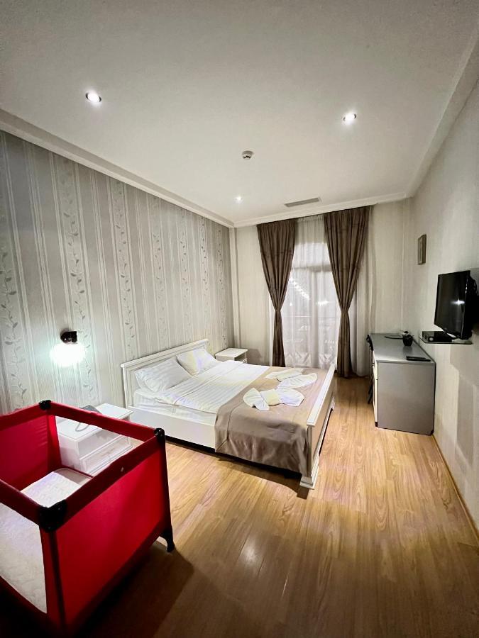 Granada Hotel And Restaurant Tbilisi Exteriér fotografie